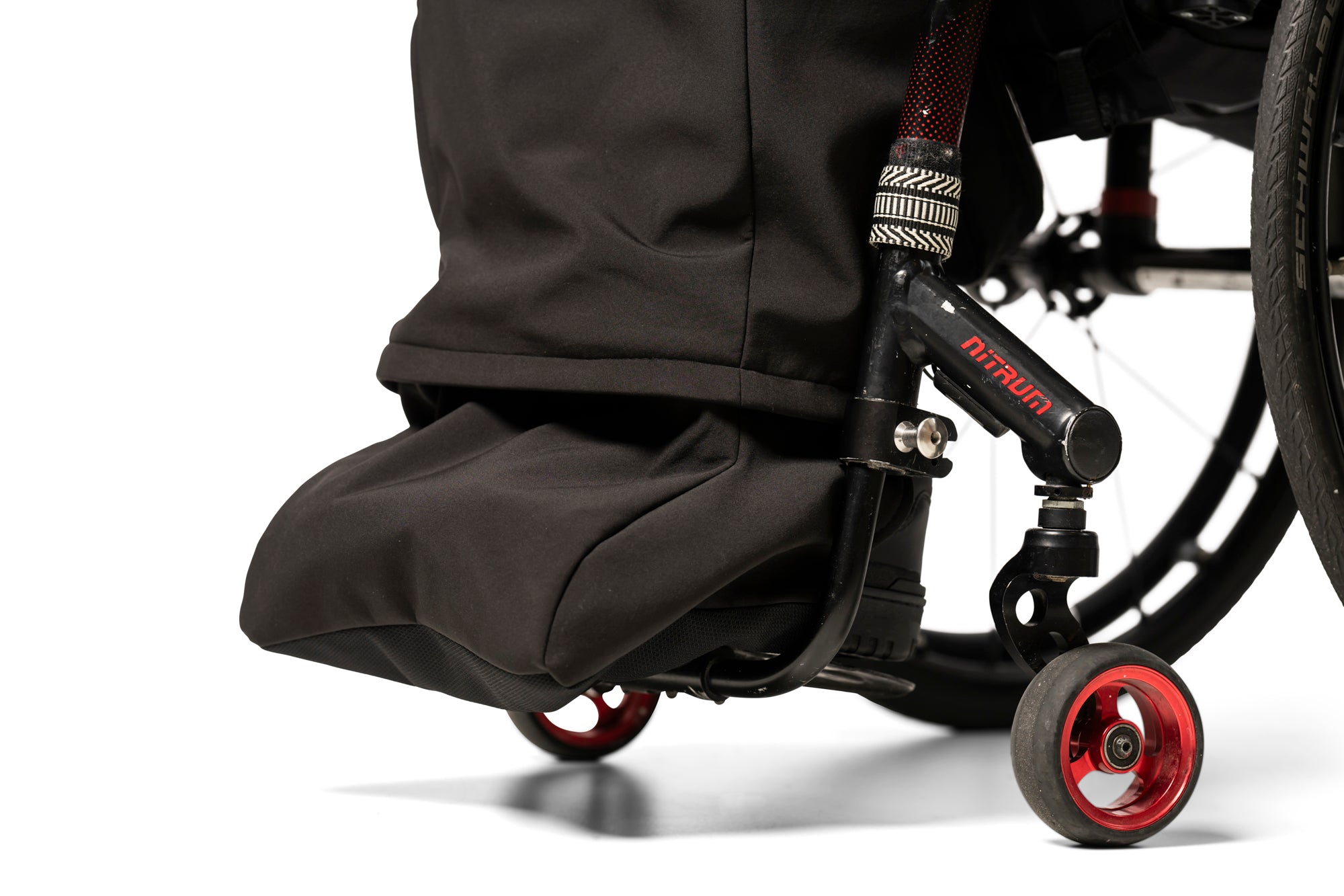 Leg cover footmuff and closed back - Unisex - Moss collection - Black