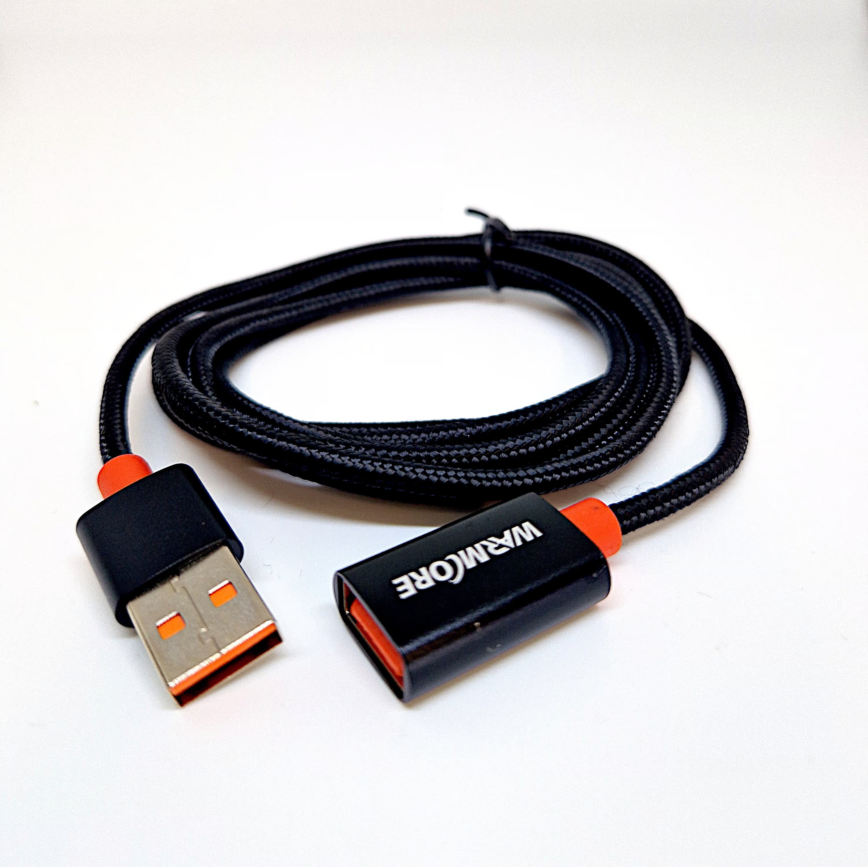 Belieff USB-kabel 2 m + autoadapter